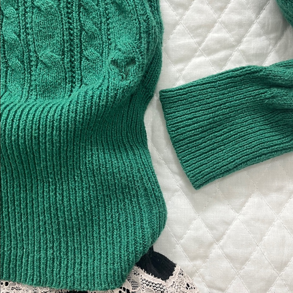 American Eagle V-Neck Sweatersize Xsexcellent Con… - image 3